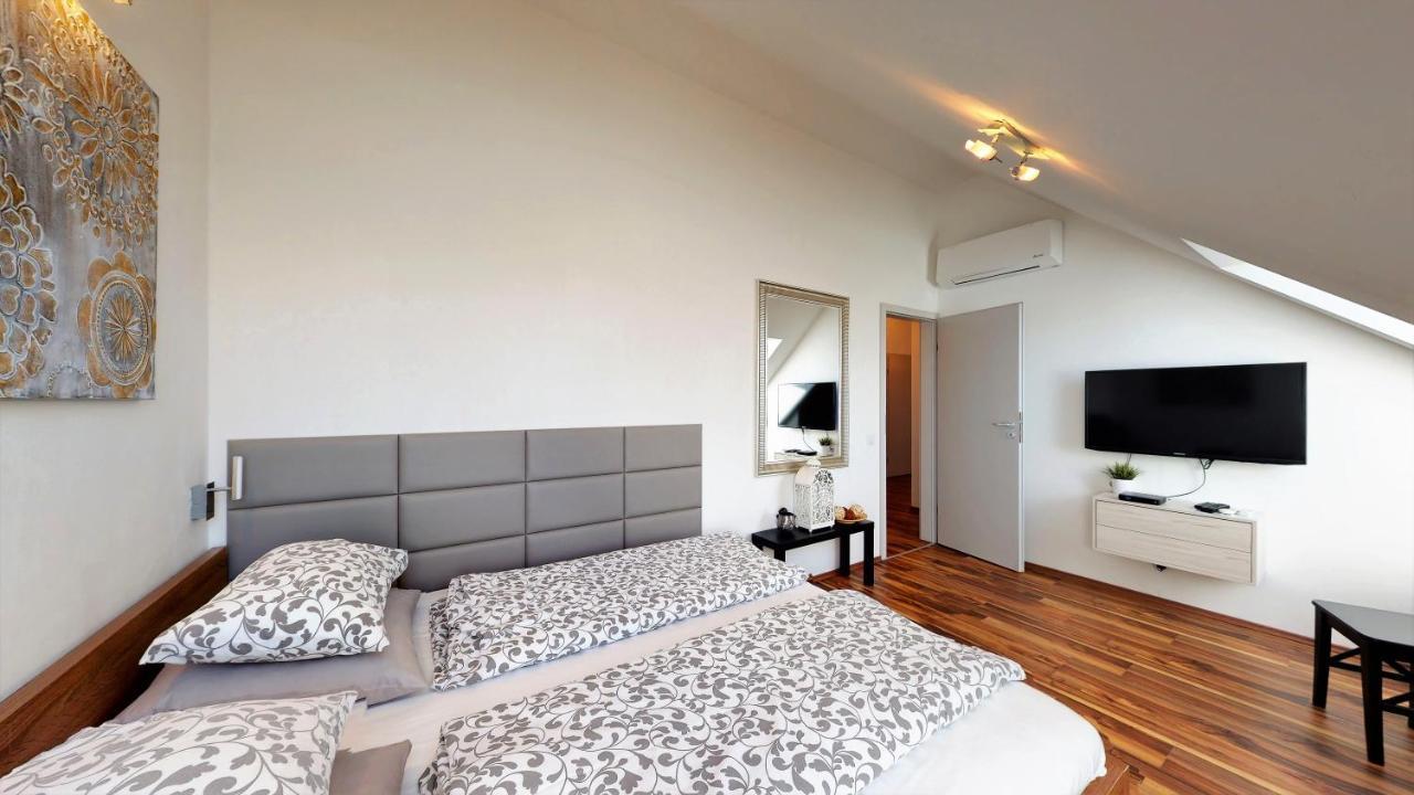 Central Home Budapest Esterno foto