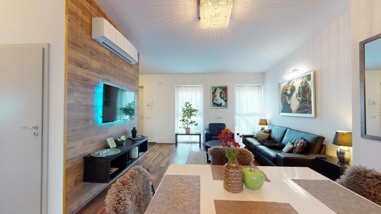 Central Home Budapest Esterno foto