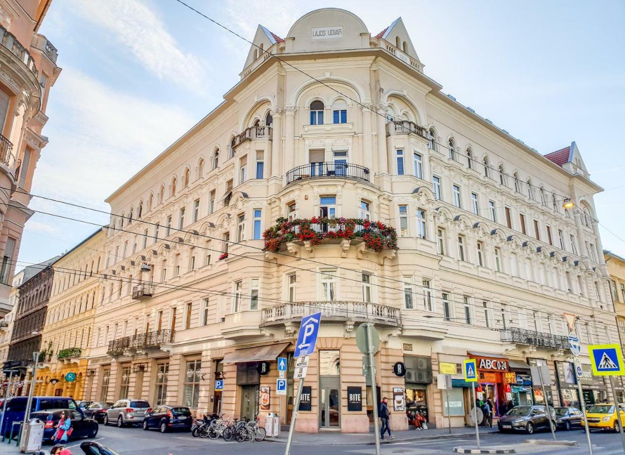 Central Home Budapest Esterno foto